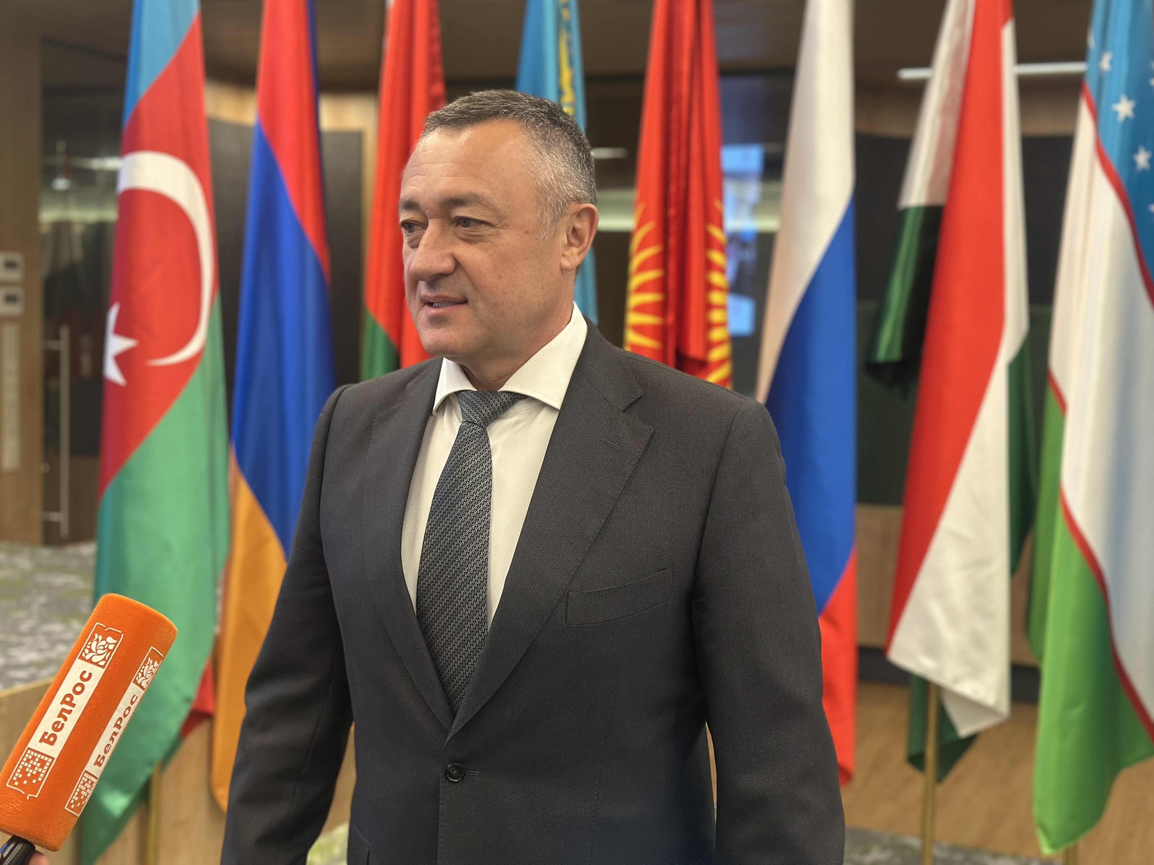 Victor Pinsky: “Trade Unions of the CIS Countries Propose Setting a Higher Minimum Wage Standard” 