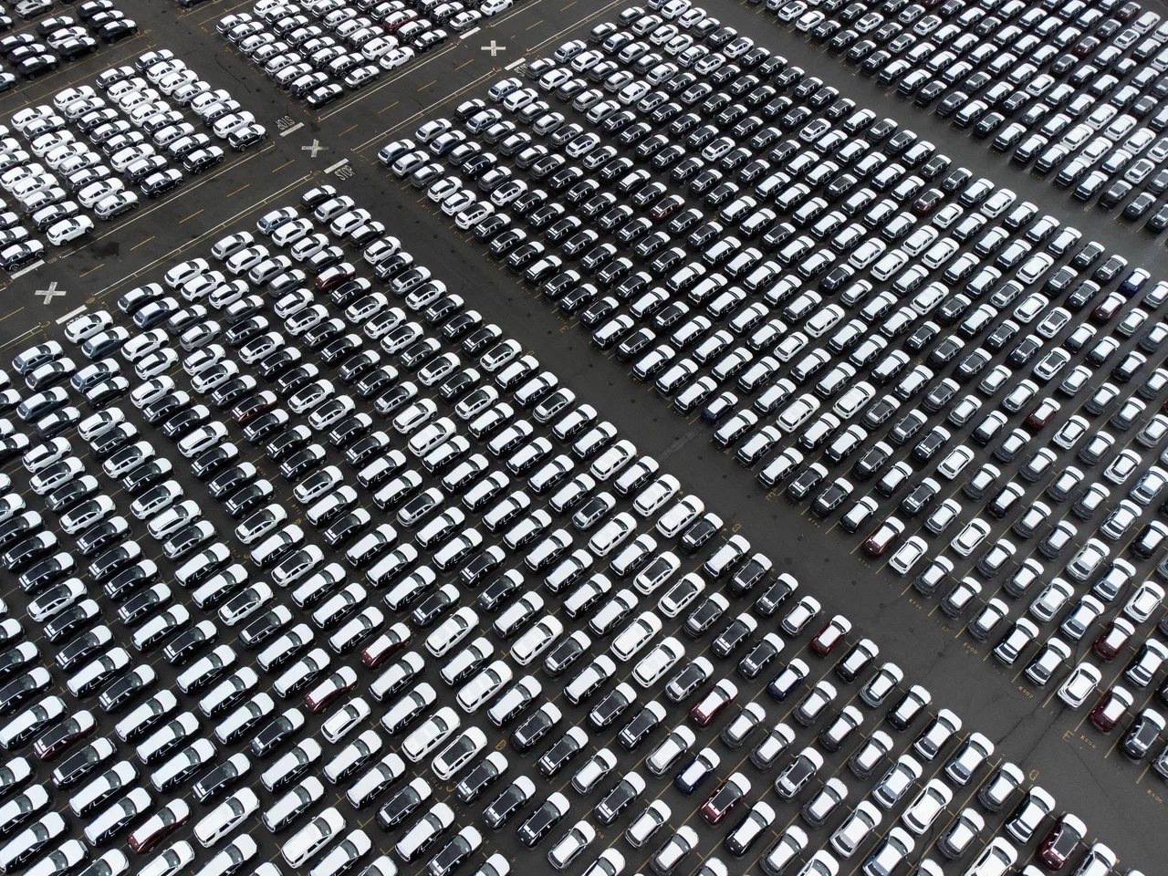 В Германии Volkswagen готовит заморозку зарплат до 2030 года, профсоюз IG Metall требует повышения на 5%