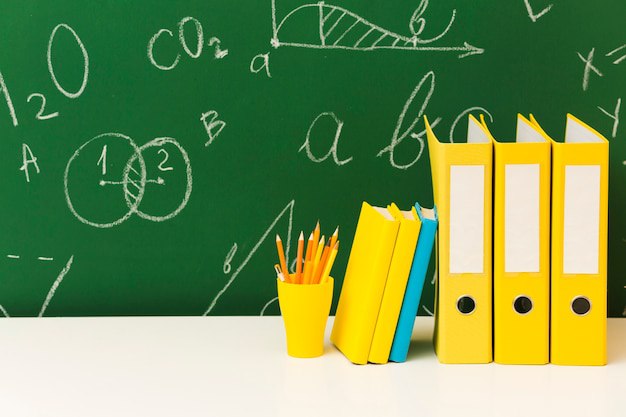 Казахстан вошел в пятерку мировых лидеров по уровню удовлетворенности учителей заработной платой 