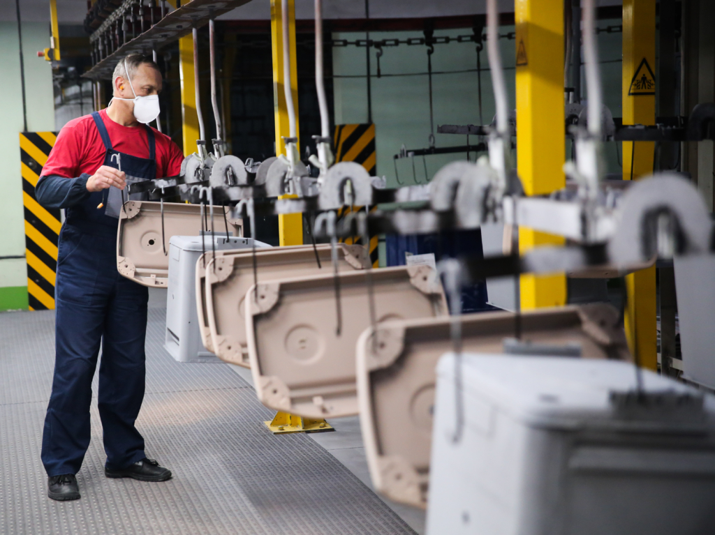 Belarusian Unions Step Up Fight Against Workplace Injuries