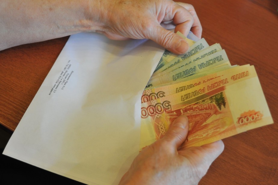 Russia Proposes Raising Minimum Wage by Over 20%