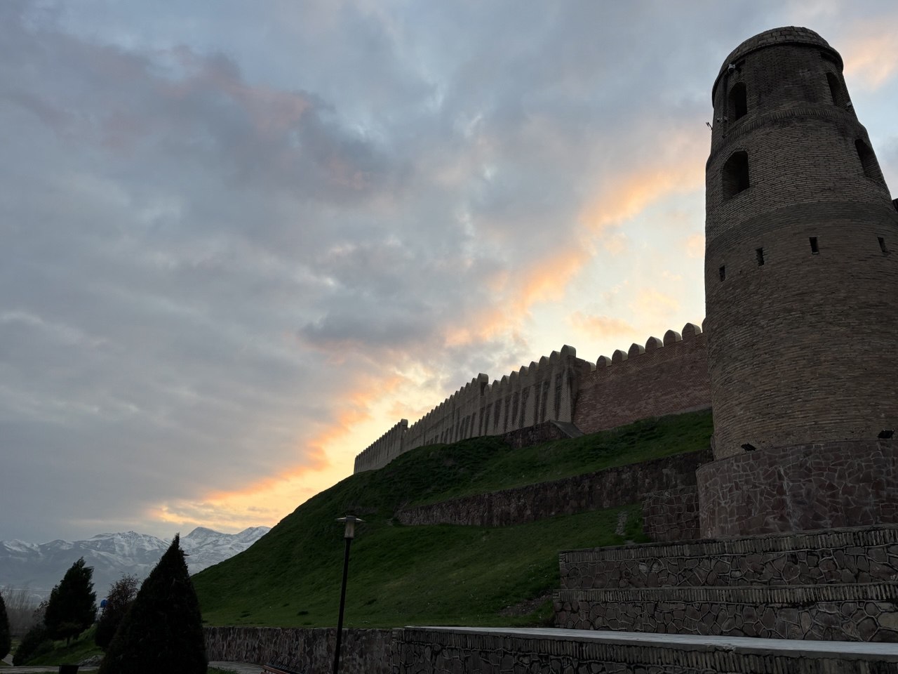 Профсоюзы предложили создавать в странах СНГ консультации для трудовых мигрантов