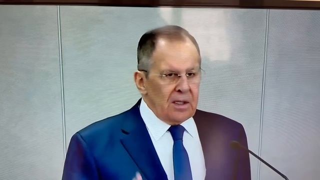 «Искать совместные интересы и воплощать их в жизнь»: Сергей Лавров обозначил роль общественной дипломатии